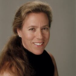 Nicole-Lederer-728x728